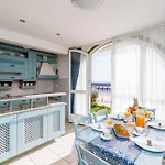 Apartments And Room Lora